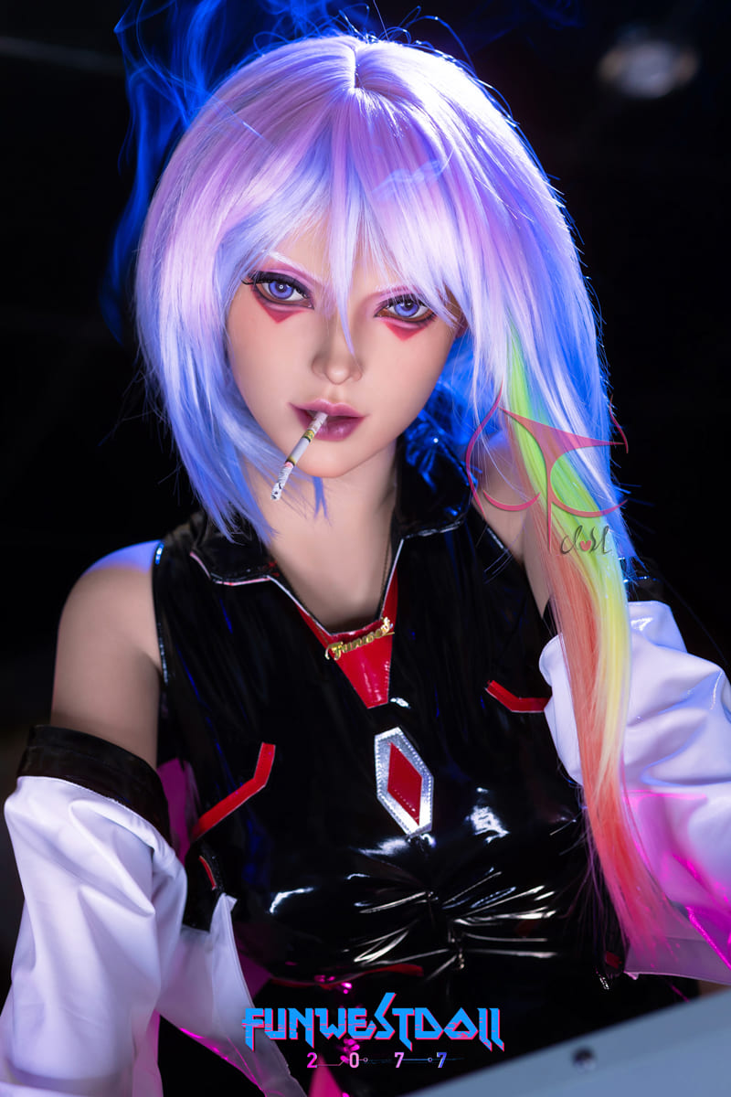 Секс-кукла lucyna kushinada - фото 13 | lovedoll Секс-кукла lucyna kushinada с сигаретой во рту