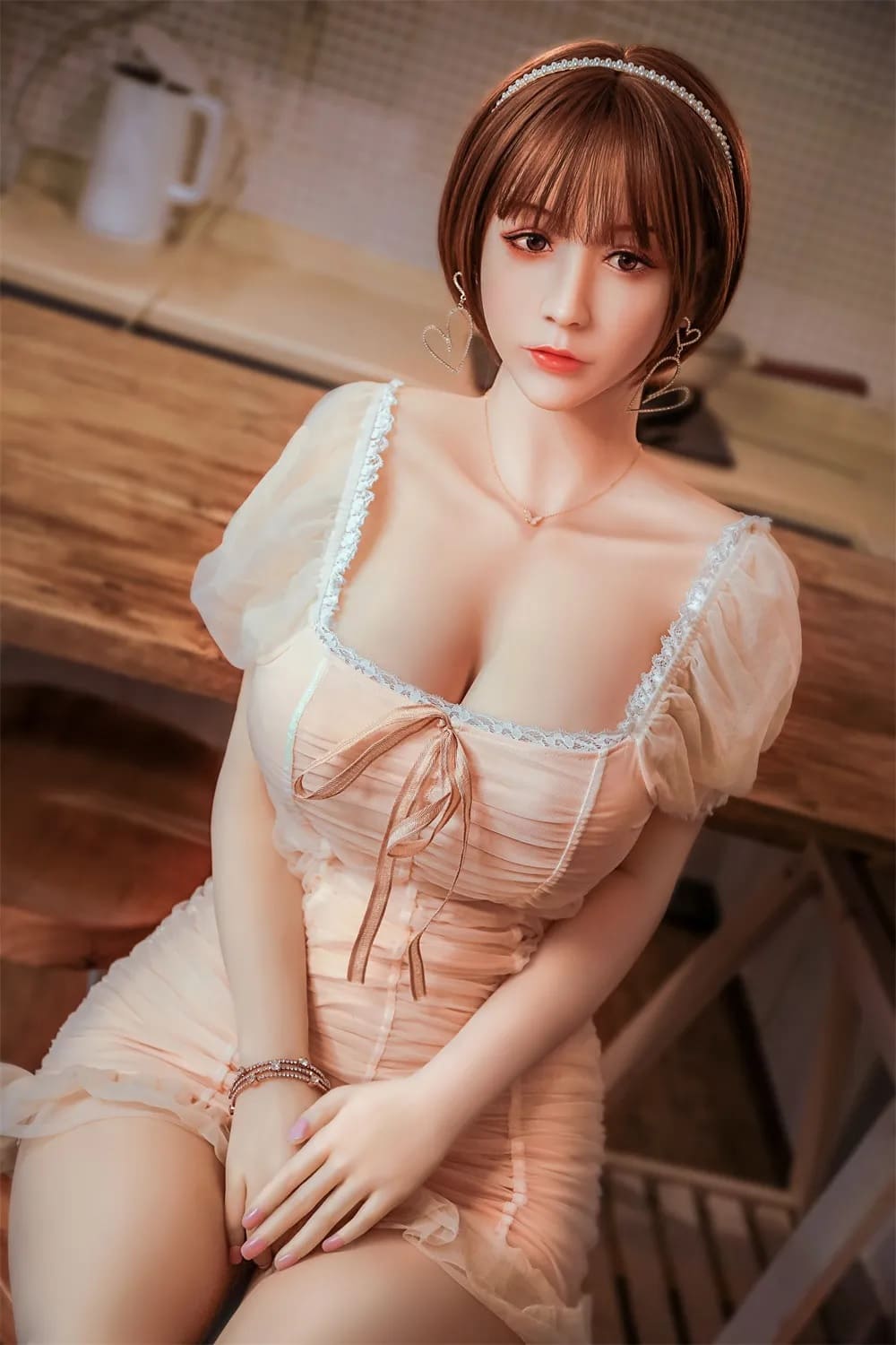 Секс-кукла dani - фото 2 | lovedoll Секс-кукла dani сидит в коротком платье