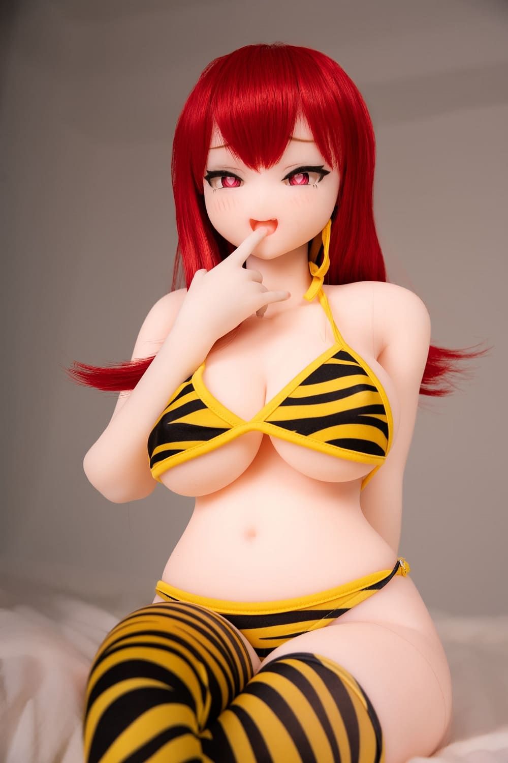 Секс-кукла aoi - фото 5 | lovedoll Секс-кукла aoi аниме в жёлто-черном купальнике