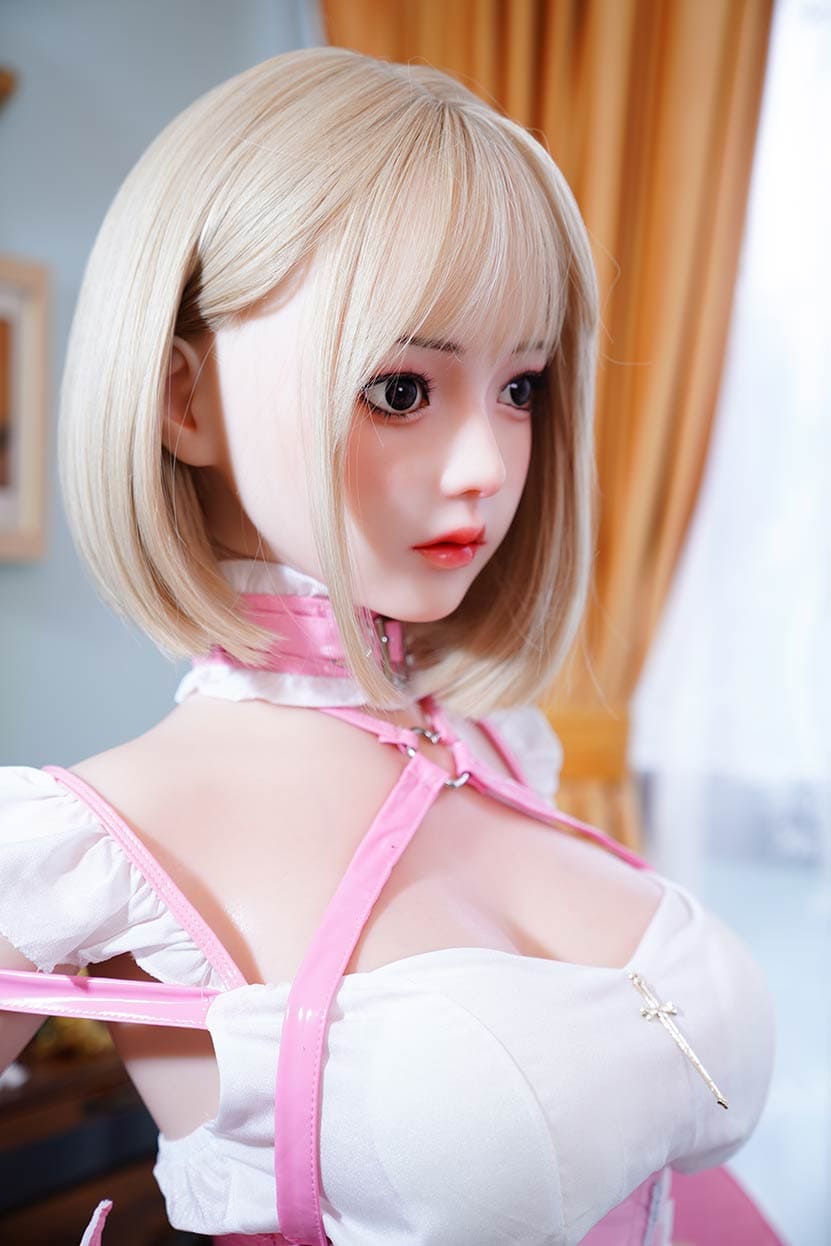 Секс-кукла chiyoko - фото 2 | lovedoll Секс-кукла chiyoko смотрит в сторону