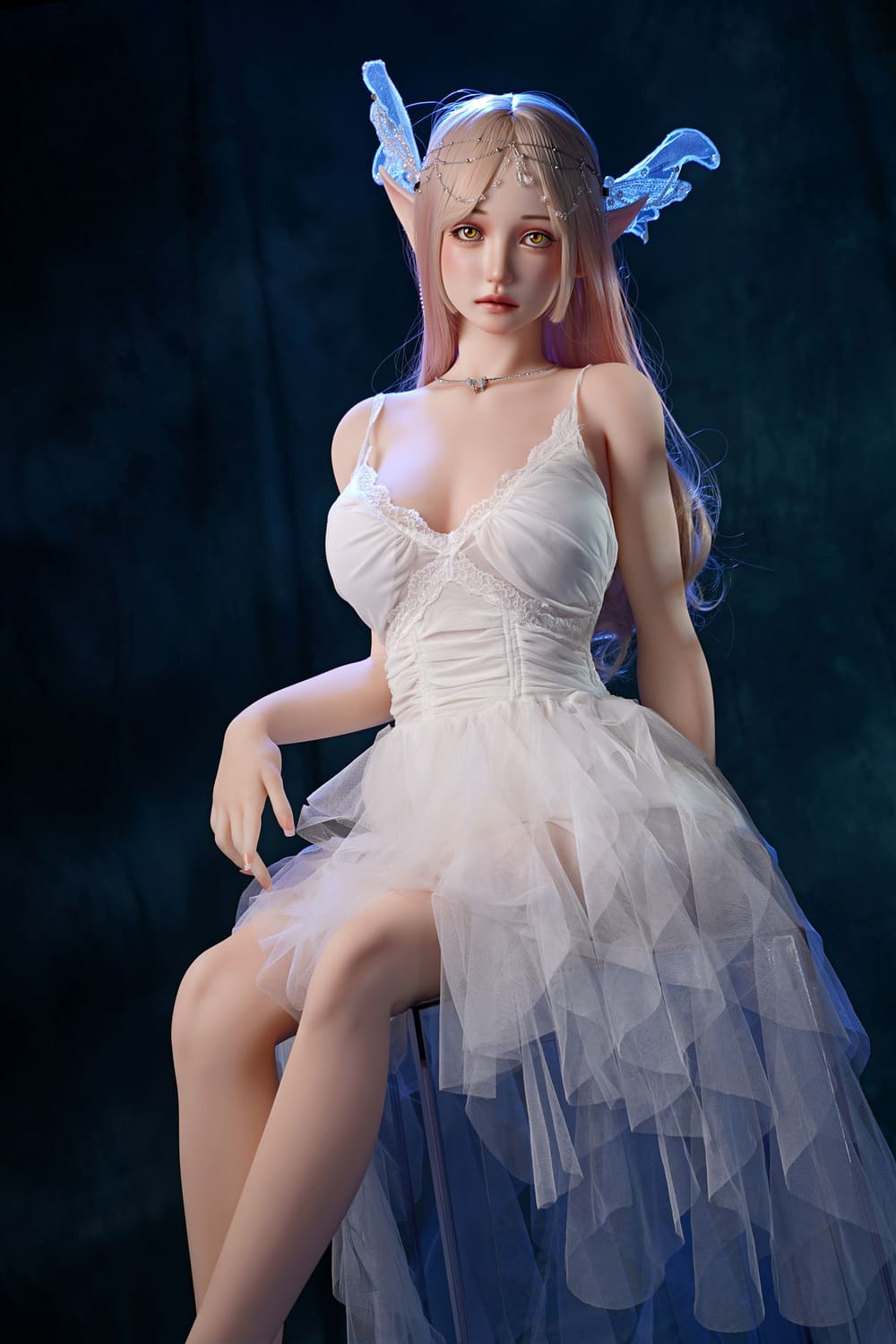 Секс-кукла lyla - фото 8 | lovedoll Секс-кукла lyla эльфийка сидит в белом платье